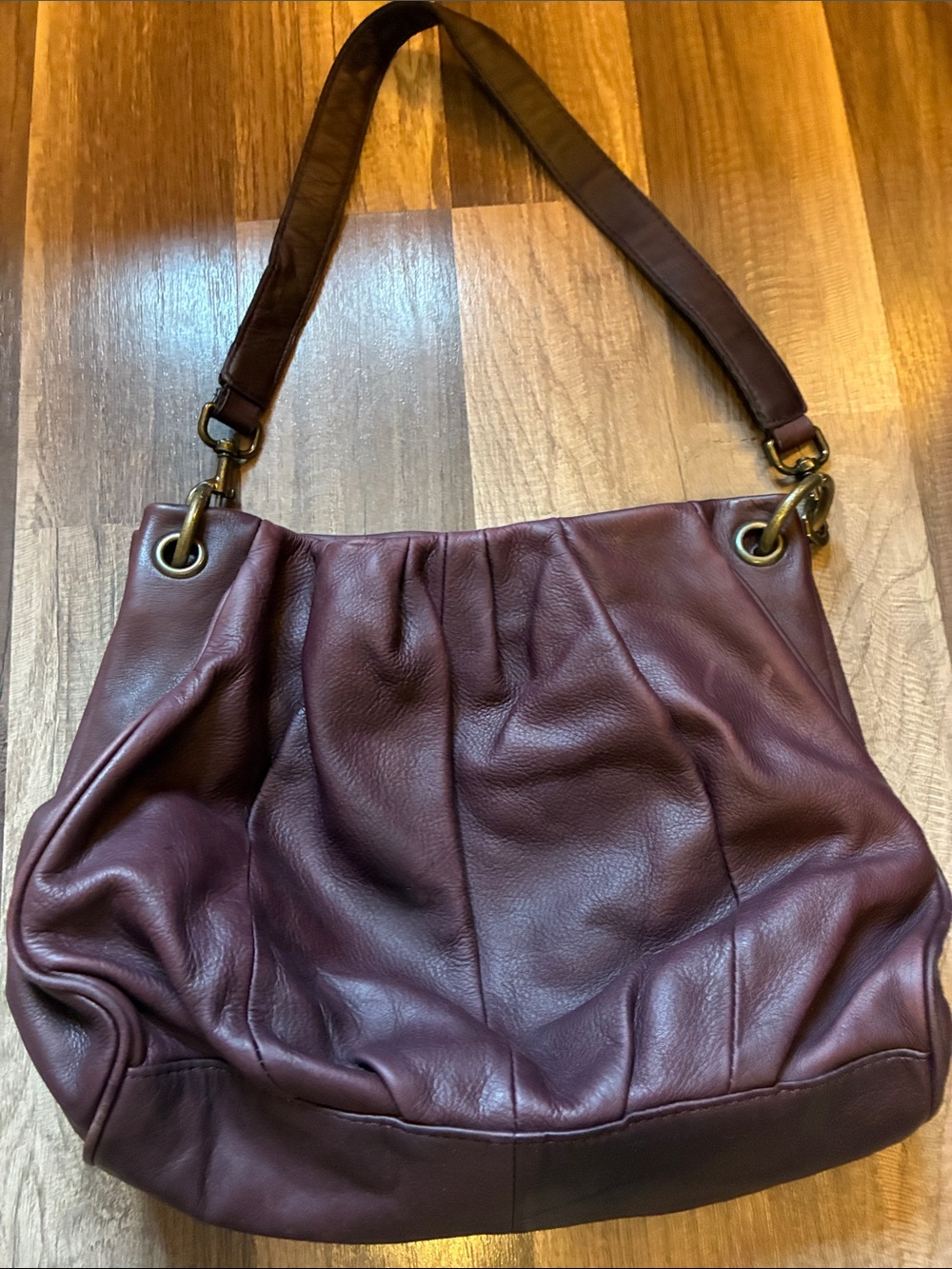 American Leather Co. Women’s Leather Shoulder Bag - Plum Purple